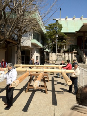 深川神明宮 宮神輿の台棒4